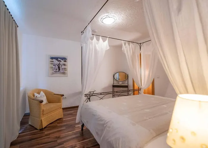 Hotel Haus Leithner - &