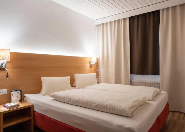 Hotel Haus Leithner - &