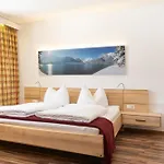 Hotel Garni Leithner 3*