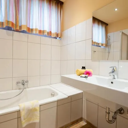 Hotel Garni Leithner 3*