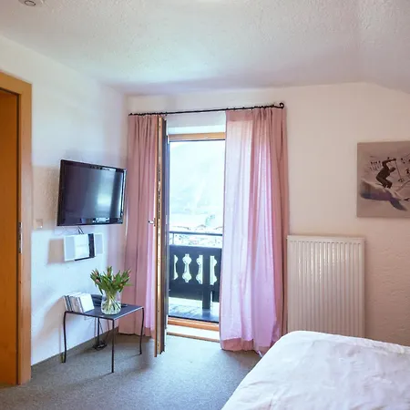 Haus Leithner - & מלון 3*